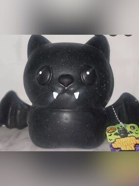 Ja-Ru Jumbo Black Bat Squishy Toy - Cute Vampire Design unopened